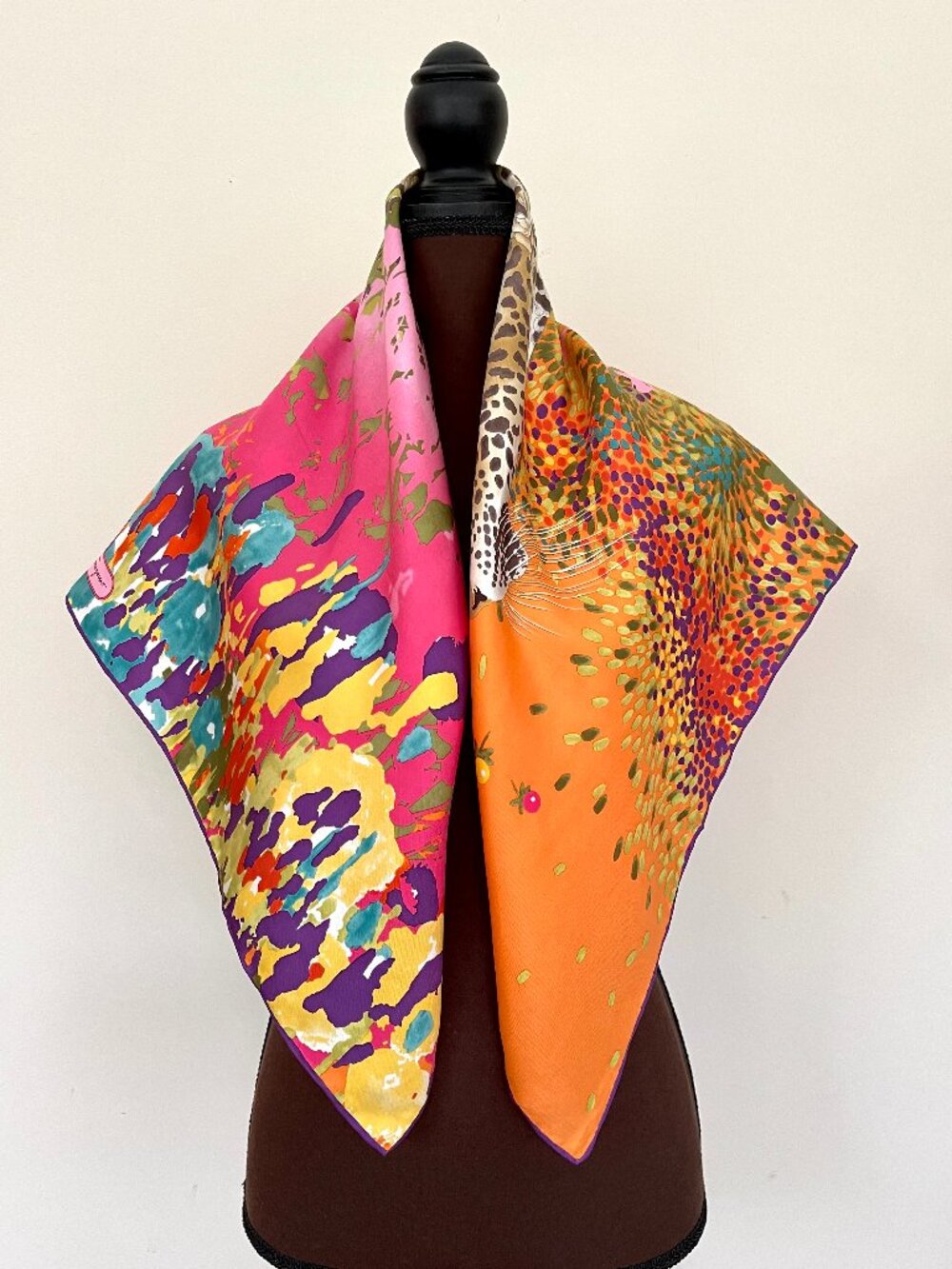 NWT Salvatore Ferragamo Leo in Flower Garden Pink Silk Scarf